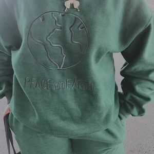 Peace on Earth green sweatshirt